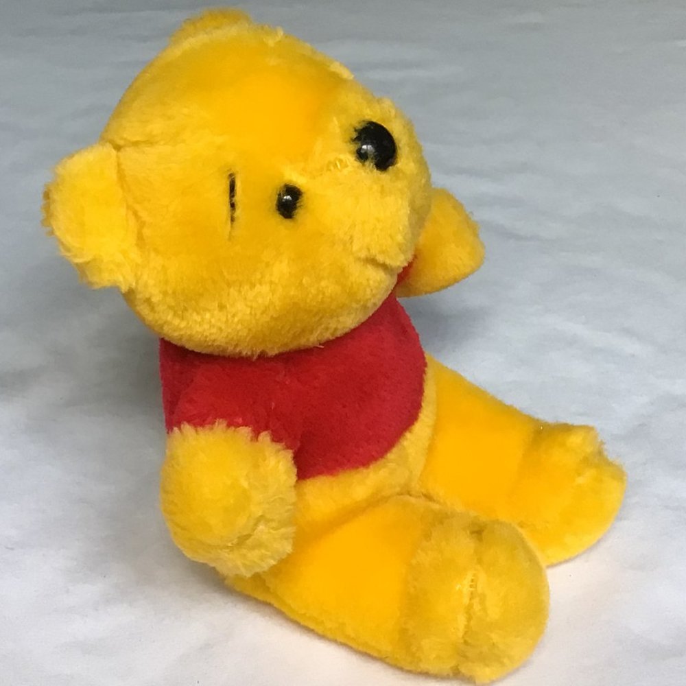Walt Disney's Winnie The Pooh 7" Stuffed animal - Picture 3 of 10